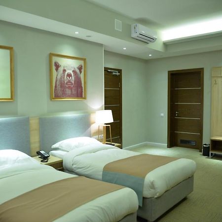 Green Which Hotel Kokshetau Exterior photo